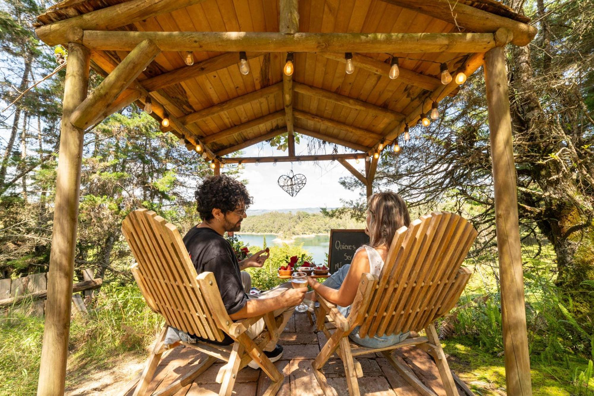 Levit Glamping - Hotel Guatape Penol (Adults Only) Eksteriør bilde